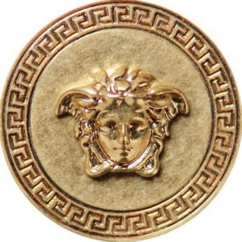 como se pronuncia la marca versace